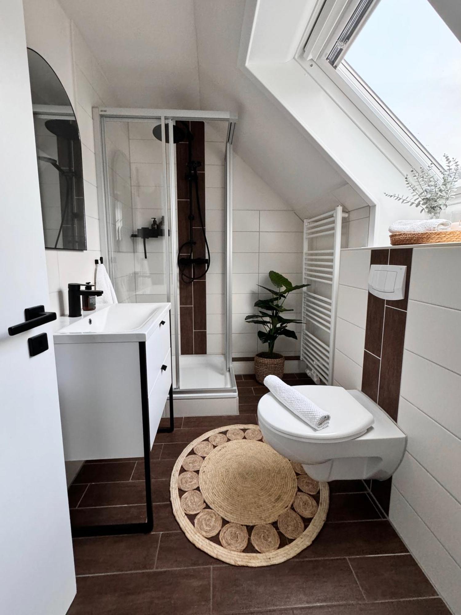 Seaside Rooms - Design-Apartment Mit Balkon & Parkplatz - Inklusive Strandkorb Direkt Am Wasser Und Spa & Sauna Saisonal Büsum Eksteriør bilde